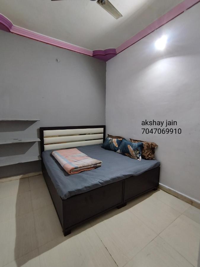 Kalpeshwar Homestay Ujjain Bagian luar foto