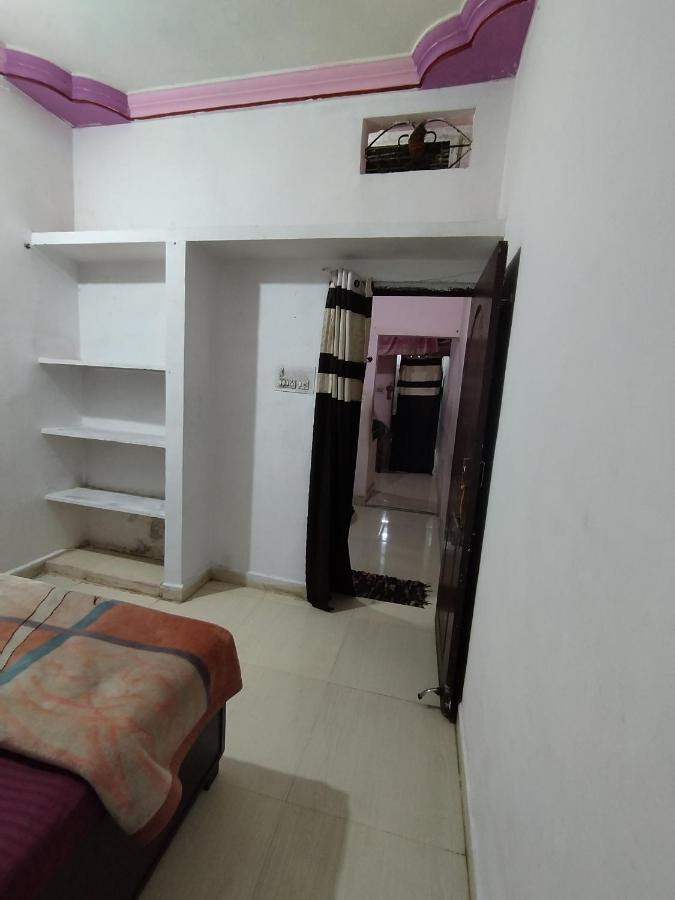 Kalpeshwar Homestay Ujjain Bagian luar foto
